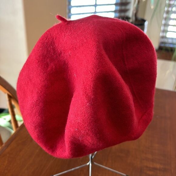 Vintage Betmar New York Red Wool Beret - Picture 3 of 6
